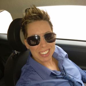 Meet your Posher, Carrie